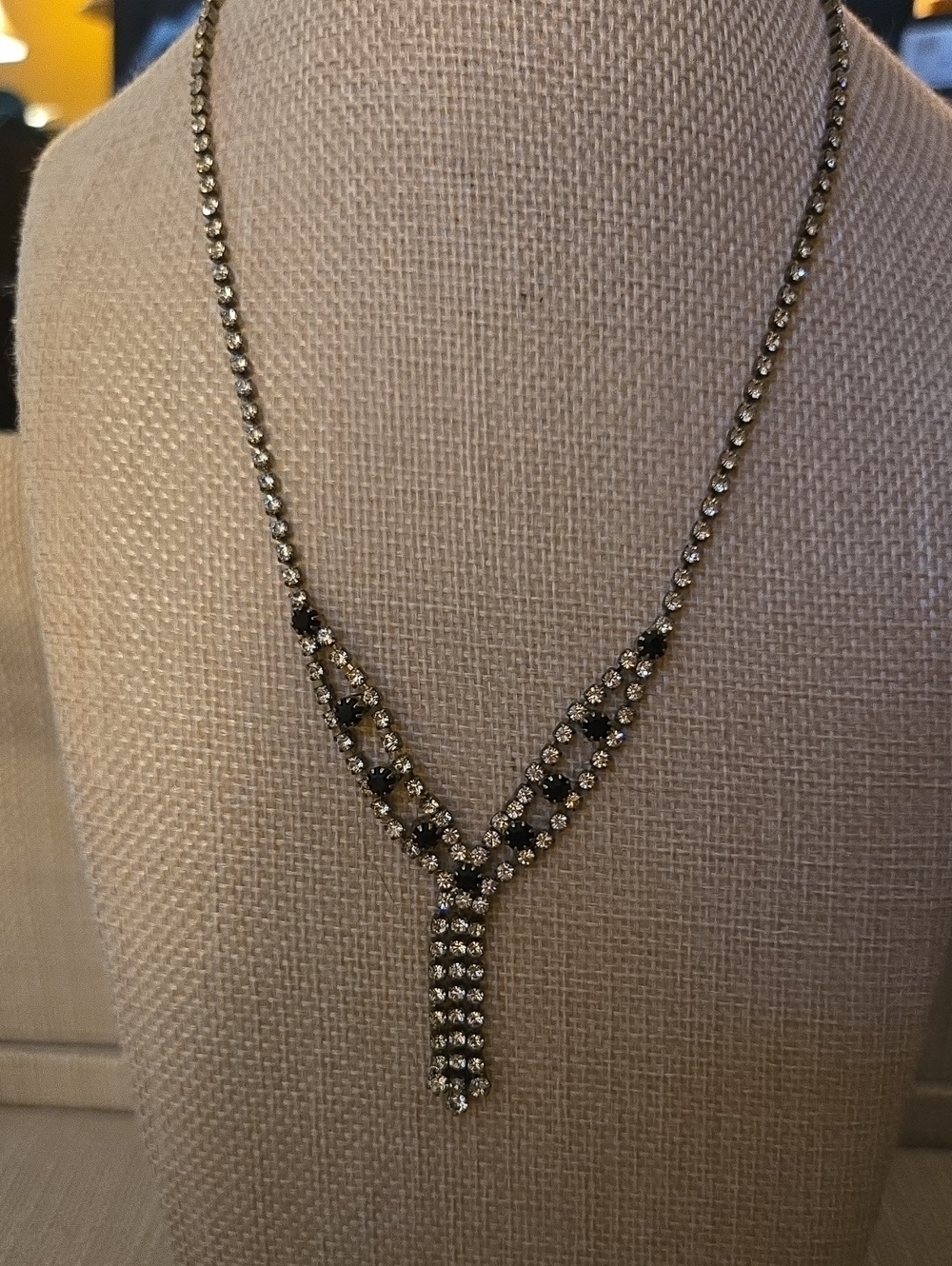 Elegant Black and Silver Crystal V‑Pendant Necklace